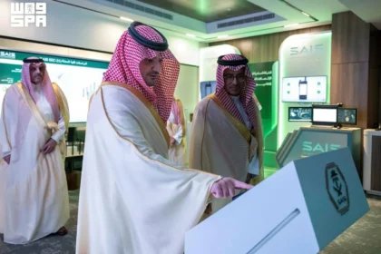 إطلاق وزير الداخلية المنصة الموحدة ومركز عمليات الأمن الصناعي «مرقب»