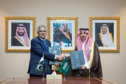 السعودية وباكستان تبرمان اتفاقية للإعفاء من تأشيرات الإقامة القصيرة لحاملي الجوازات الدبلوماسية والخاصة