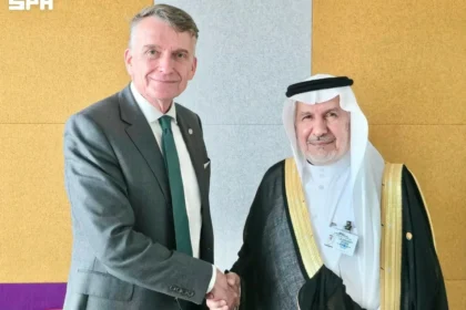المشرف العام على مركز الملك سلمان للإغاثة يلتقي مع المفوض العام للأونروا