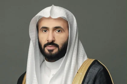 وزير العدل يؤكد أن اليوم الوطني يعكس ثبات الوطن في مبادئه وتجدد طموحاته