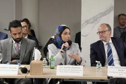 الرياض تسعى لتعزيز جهود تعافي غزة مع تأكيد سعودي على وحدة الأراضي الفلسطينية