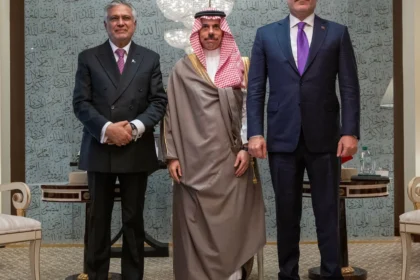 السعودية وباكستان وتركيا تتعاون لتنفيذ «اتفاقية مكة»