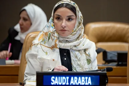السعودية تؤكد التزامها بدعم السلطة الفلسطينية وتطالب بإطلاق أموال المقاصة