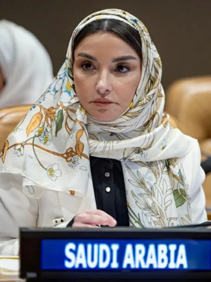 السعودية تؤكد التزامها بدعم السلطة الفلسطينية وتطالب بإطلاق أموال المقاصة