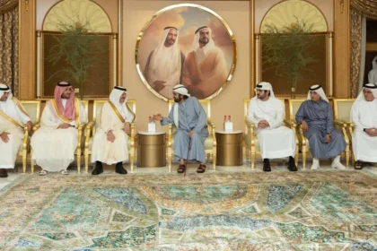 أمير الشرقية يعزي في وفاة الشيخ أحمد بن راشد آل مكتوم بتوجيه من القيادة