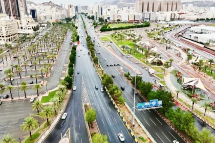 إتاحة حركة السير في مسارات جديدة بمكة تقلل زمن التنقل بنسبة 90%