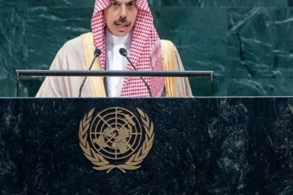وزير الخارجية السعودي يؤكد أمام الأمم المتحدة على حق المملكة في حماية أمنها وسيادتها