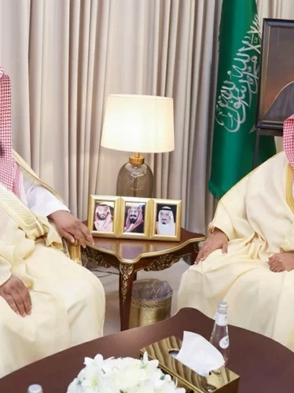 نائب أمير نجران يجتمع مع مدير فرع هيئة الأمر بالمعروف في المنطقة