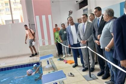تفقد وزير الشباب والرياضة مركز شباب سموحة واطلع على سير إنشاء ملاعب الإسكواش