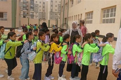قيادات تعليم العاشر من رمضان تجري جولات ميدانية لتفقد المدارس وتعزيز دعم الطلاب