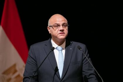 محافظ الإسكندرية يؤكد أن الحفاظ على الهوية الوطنية يتطلب الانفتاح والقبول بالتطور