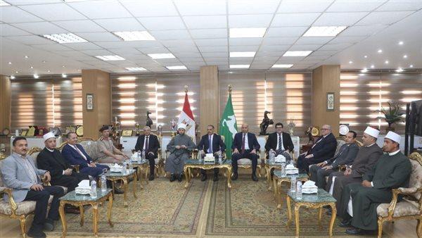 وزير الأوقاف يثني على تاريخ الشرقية الوطني العريق وإسهاماتها في تطوير الوطن