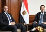 وزير الشباب والرياضة يجتمع مع أحمد عبد اللطيف بطل الووشو كونغ فو