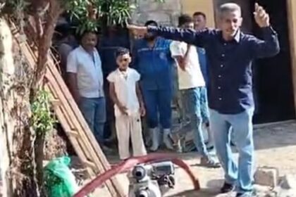مياه الفيوم تواصل جهودها في مكافحة بيزنس بائعي مياه الشرب المخالفين في طامية وتزيل 11 خزانًا غير مرخص