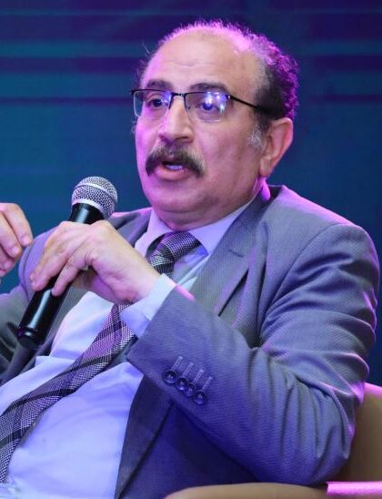 طارق فهمي: إيران تستغل الحوثيين كأداة ضغط قبيل المفاوضات والحسم العسكري لن يحل الأزمة