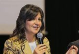 نبيلة مكرم تؤكد أن الهوية الراسخة تجمع بين الحفاظ على الجذور والانفتاح على المتغيرات