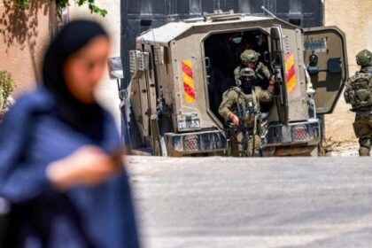 اقتحام القوات الإسرائيلية لمستشفى في رام الله وإقامة حاجزين عسكريين شرق بيت لحم