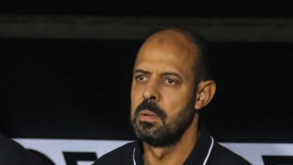 رحيل عماد النحاس عن المصري بسبب خلافات حول الصفقات وأداء الفريق