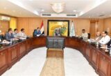 محافظ الفيوم يترأس اجتماع لمراجعة طلبات المشاريع الاستثمارية في الساحل الجنوبي لبحيرة قارون