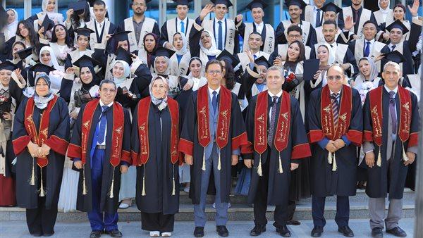 جامعة بنها تؤكد لخريجي حقوق العبور أن تخرجهم يمثل انطلاقة جديدة في تعزيز العدالة وسيادة القانون