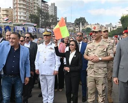 محافظ البحيرة تطلق ماراثونًا رياضيًا بكورنيش رشيد بمشاركة 200 شاب وفتاة احتفالًا بالعيد القومي الـ 219