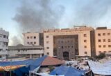 غارة للاحتلال الإسرائيلي قرب مجمع الشفاء الطبي في غزة
