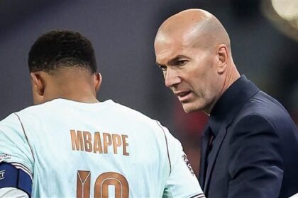 زيدان يحقق فوزاً مهماً في أول اختبار له مع منتخب فرنسا بينما مانشيني يتعرض للهزيمة مع إيطاليا أمام بلجيكا