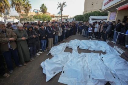 استشهاد 6 فلسطينيين من بينهم طفلة نتيجة هجمات إسرائيلية على غزة