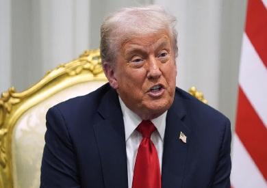 ترامب يطالب الاحتياطي الاتحادي بتقليص معدل الفائدة إلى 1%