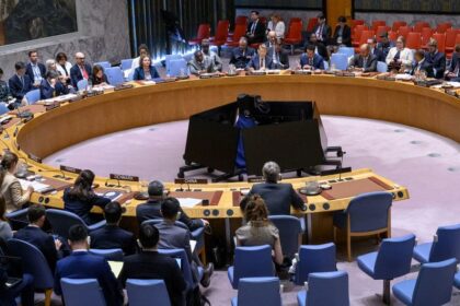 إندونيسيا وهولندا تستعدان لاستضافة اجتماع الأمم المتحدة لحفظ السلام في جاكرتا عام 2027