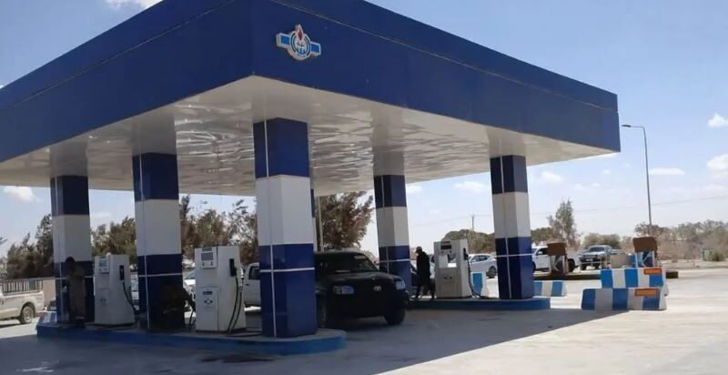 مسؤول نفطي يؤكد تراجع الازدحام في محطات الوقود بجميع المناطق الليبية